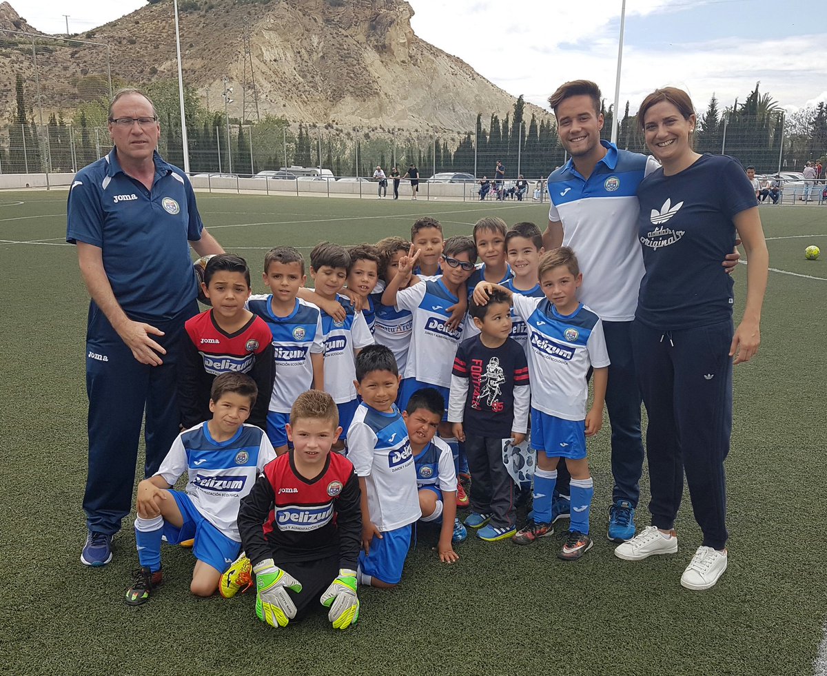 Patriciaflopez's tweet photo. Mañana familiar viendo a #infantiles y #prebenjamines del @archenafc 
Un lujo de #equipos y de club!👏
#FelizSabado https://t.co/qdhmb7lRMo