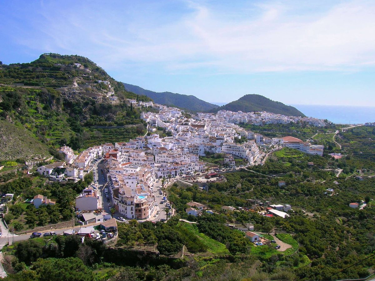 paisajeinc's tweet image. Frigiliana, un pintoresco "pueblo blanco" en España