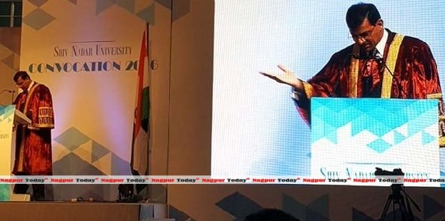 indiasamvad_'s tweet photo. No point of taking "useless" degrees from unscrupulous schools, advises #RaghuramRajan https://t.co/pyf5dR4YhX https://t.co/ij6E39Jzu5