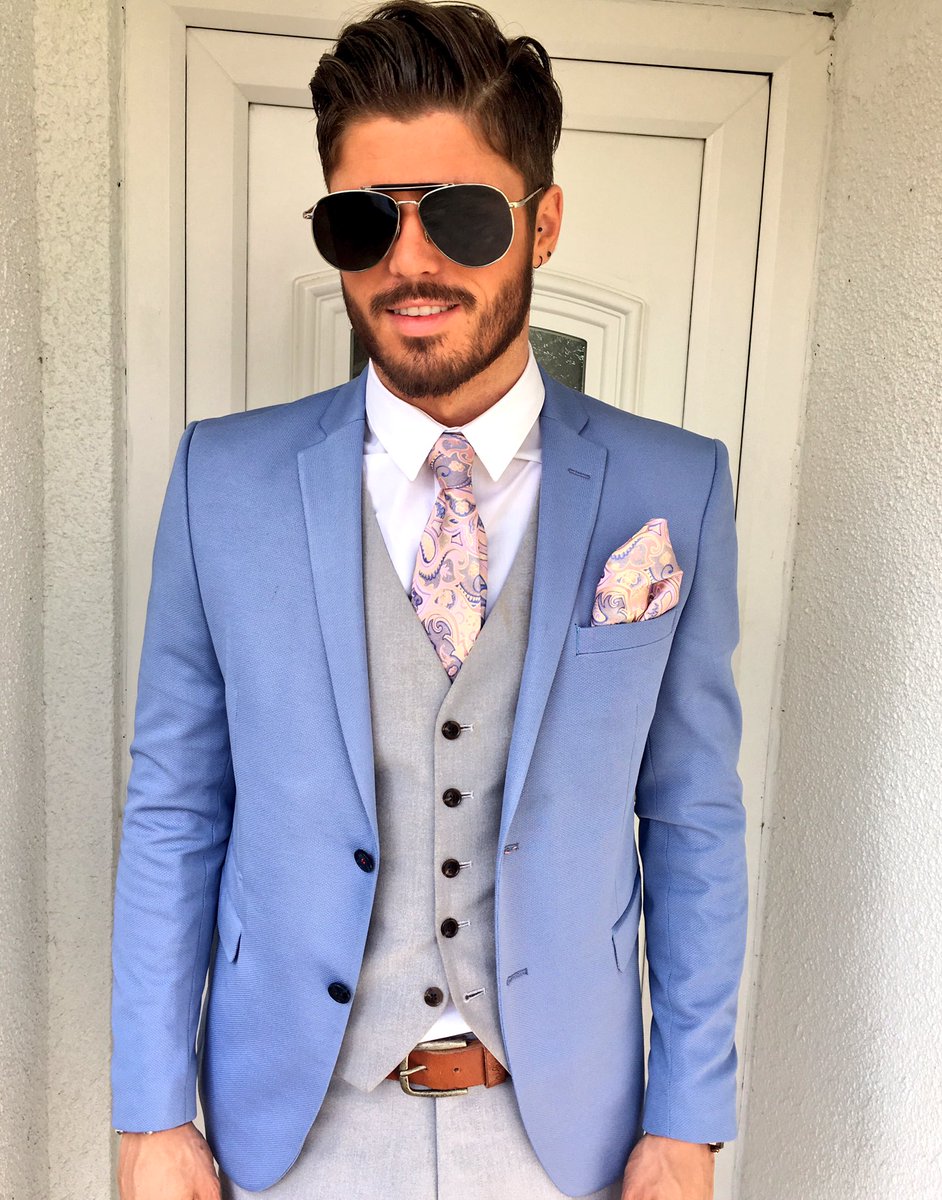 SamReece's tweet photo. Today for the wedding my jackets @crossandjones89 from @henley_house styled by @Tommy_Lizzy https://t.co/RDDBXPoqPB
