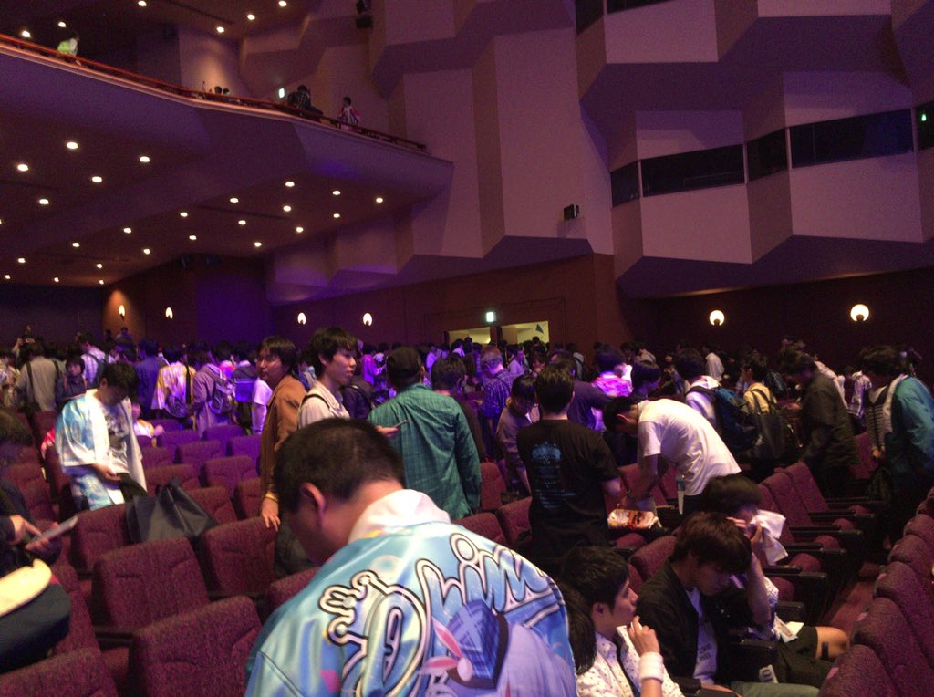 depo3249's tweet photo. お前ら早く帰れ https://t.co/6vhPSmQuO1