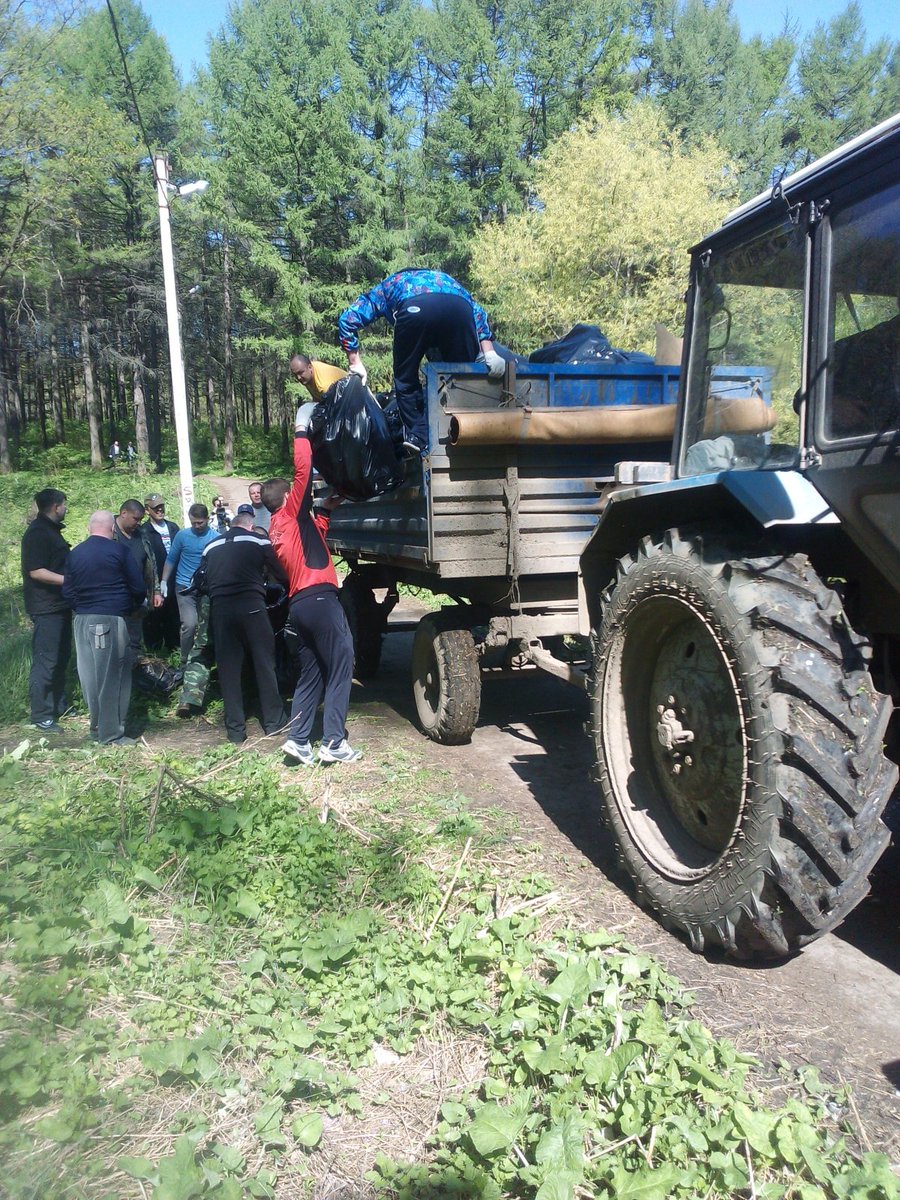 gerzdev's tweet photo. @Tularegion71 В Новомосковске прошёл городской субботник https://t.co/ChQvfAYoP1