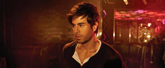 EnriqueIGFans's tweet photo. Genial ,sube Nº3  @enriqueiglesias con #DueleElCorazon en @Del40al1_es #Del40al1CocaCola @Tony__Aguilar @Los40_Spain https://t.co/bUPX7iwaWs