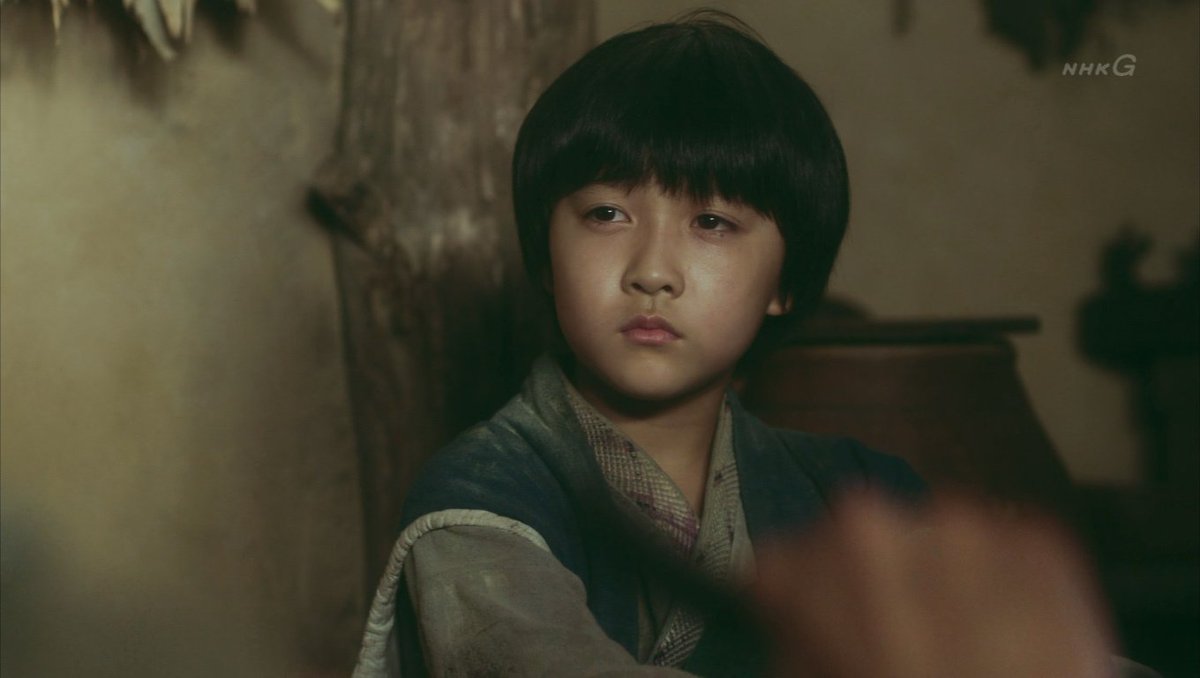 Aぴぴさんa 精霊の守り人 第２話 王子に宿りしもの 小林颯 こばやしかい 君 Part2 怪我をしたバルサを昔からの知り合いのタンダに助けを求め 一命をとりとめた場面