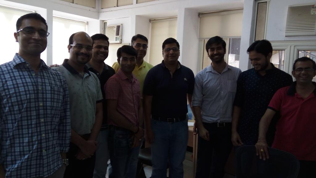 smitapmishra's tweet photo. Attendees at #testpractitionersclub May2016 meetup. Thanks a lot @Srijan for being a warm host and for pizzas. https://t.co/mFWSk2SAsd