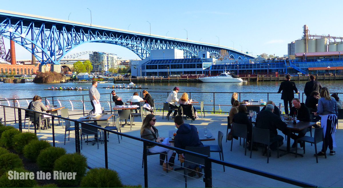 When you hear us mention #Cleveland's theater of the #waterfront, THIS is what we're talkin' 'bout! #CuyahogaRiver