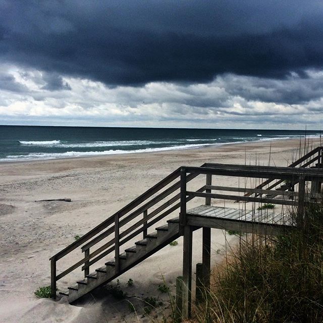 seaturtlegifts's tweet image. Last stormy day on the beach. #fieldbiology #environmentalsustainability #seaturtlenesting… bit.ly/23x2FPw