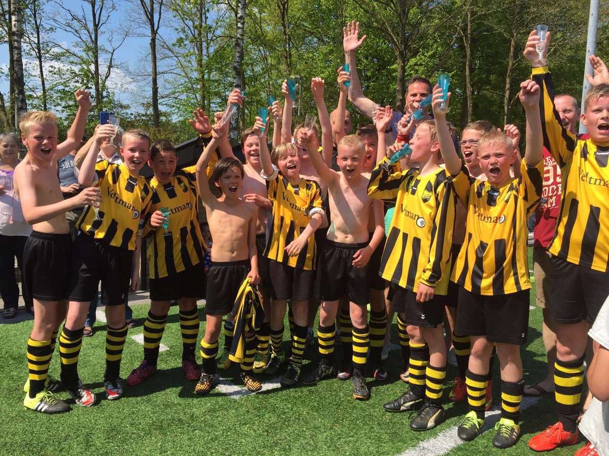 Gefeliciteerd met het kampioenschap D3!