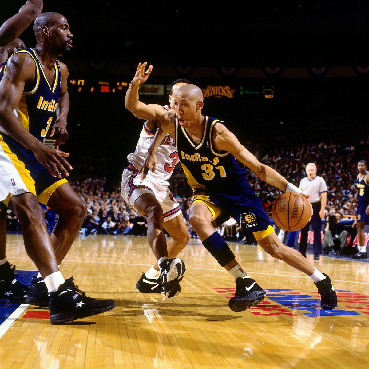 On this date in 1995, <a href="/ReggieMillerTNT/">Reggie Miller</a> scores 8pts in 16.4 seconds to stun New York

WATCH: on.nba.com/1rC477o