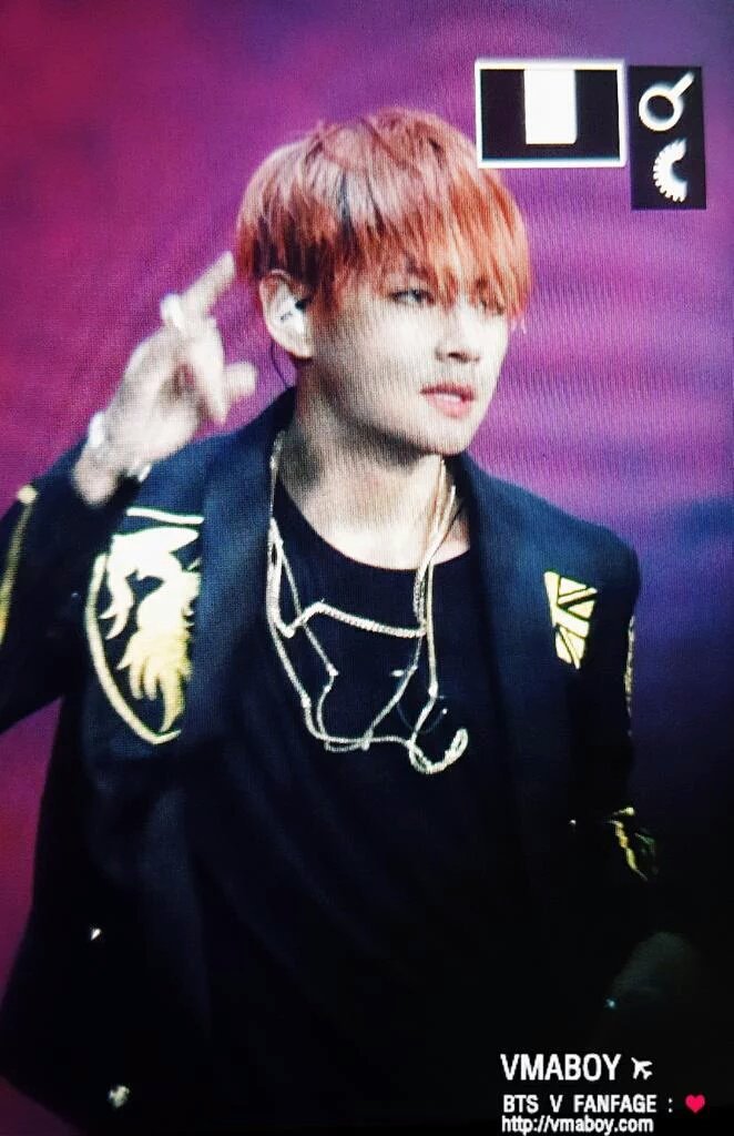 fleurette131's tweet photo. Jungkook llorando, jimin mostrando abs, REGRESARON WOAH, taehyung con el rojo ay no puedo. #화양연화onstageEpilogue https://t.co/C7cAV2bohh