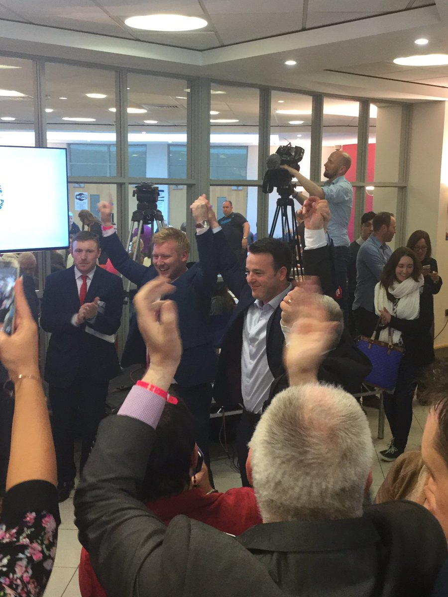 DavogMcCaffrey's tweet photo. @columeastwood arrives in Omagh to congratulate @McCrossanMLA and Ritchie McPhilips #AE16 #WT16 #FST16 https://t.co/AtNFn3N8L5