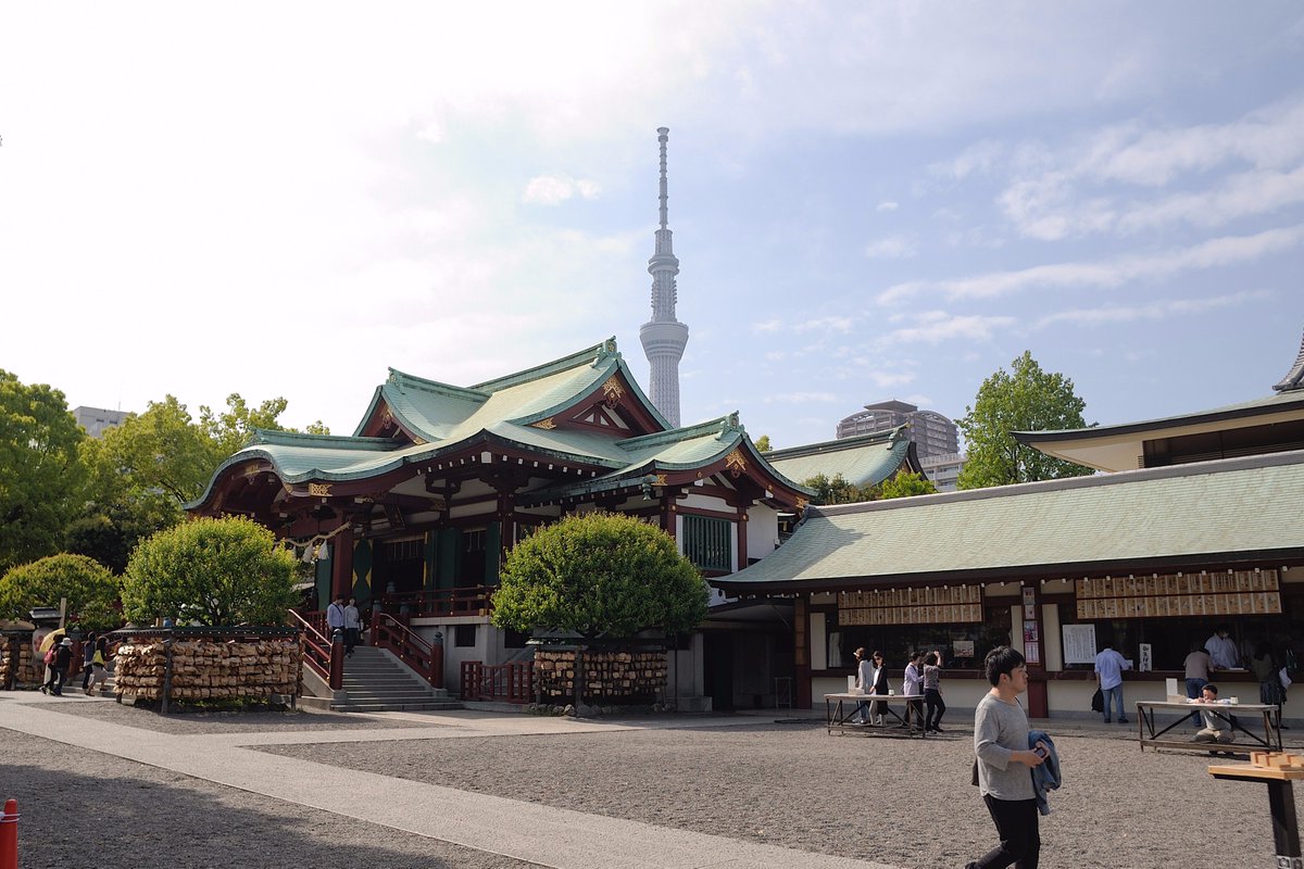 calculus987's tweet photo. 亀戸天神社 https://t.co/fargHP6drM