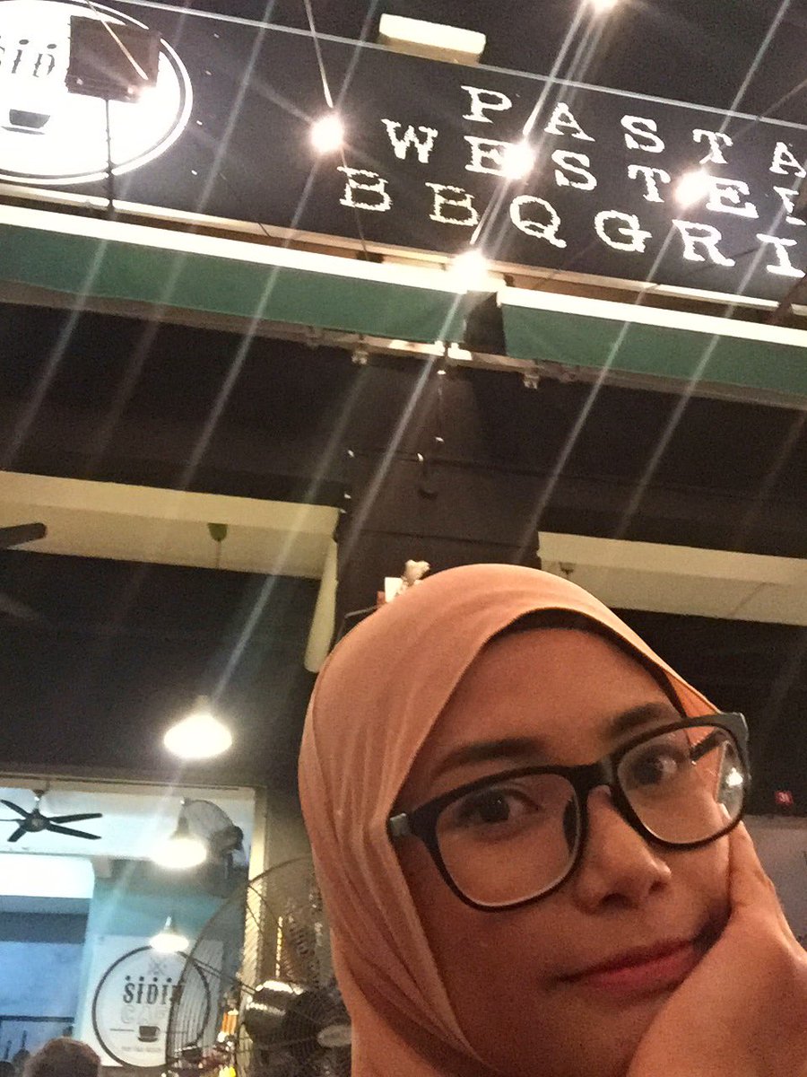 nisa_kay's tweet photo. #SidinCafe Temerloh uollsss.
#Temerlove #Acah2Reunion #alumniSKTL https://t.co/bmfr4hT5Qm