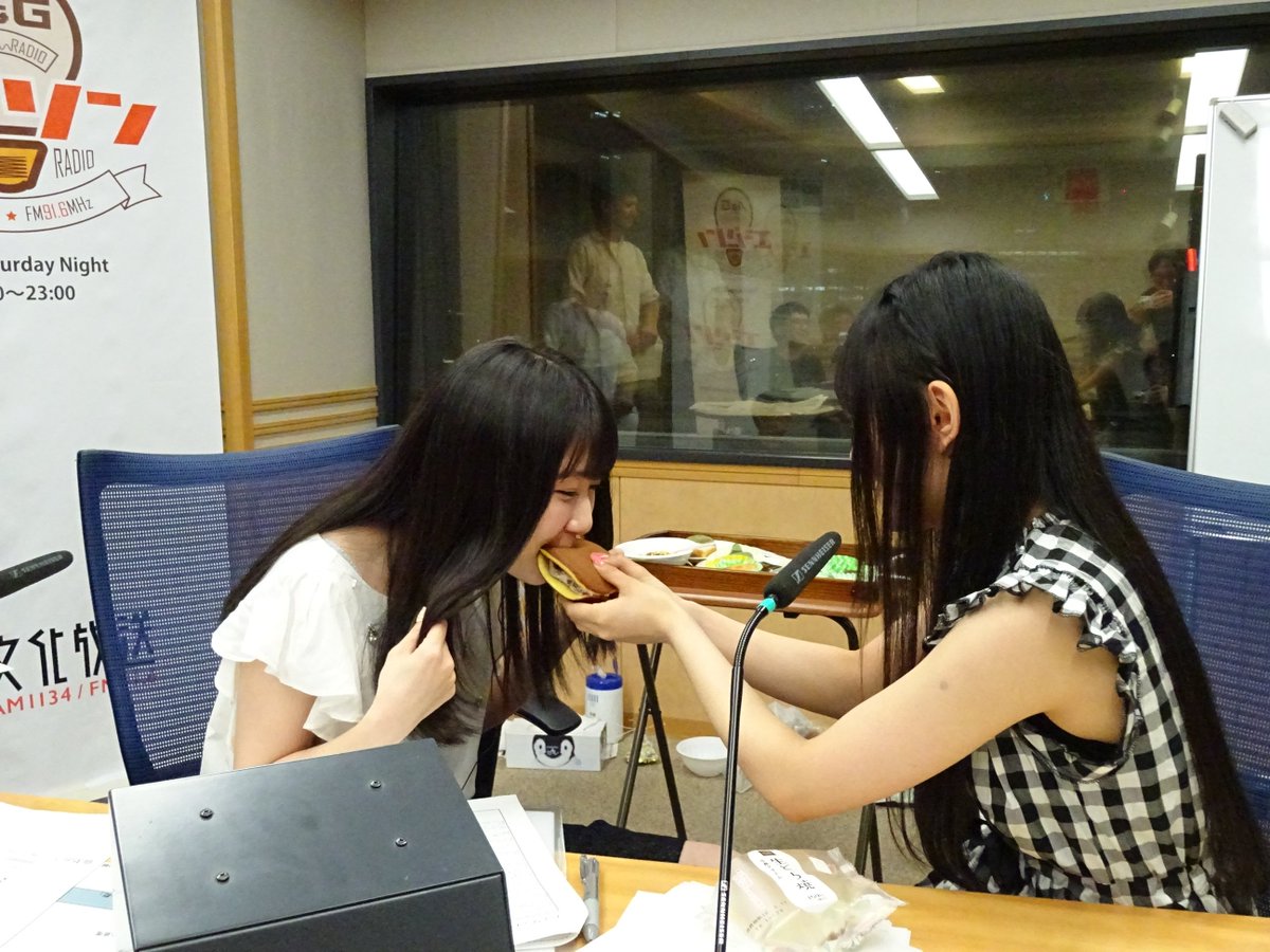 _agson_'s tweet image. 小倉唯ちゃんとの「春の小倉あん祭り」いかがでしたか？他の祭りはブログをお待ちください。照れる女子ふたりの図⇒ radiko.jp/#QRR #agson #agqr #joqr #radiko #小倉唯