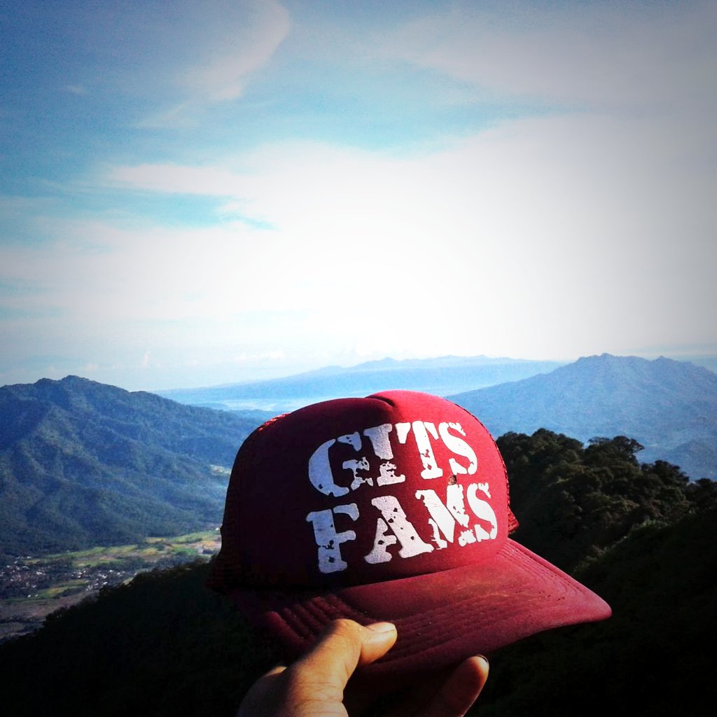 Selamat menikmati liburan anda 🎧🌋 #janganlupapiknik