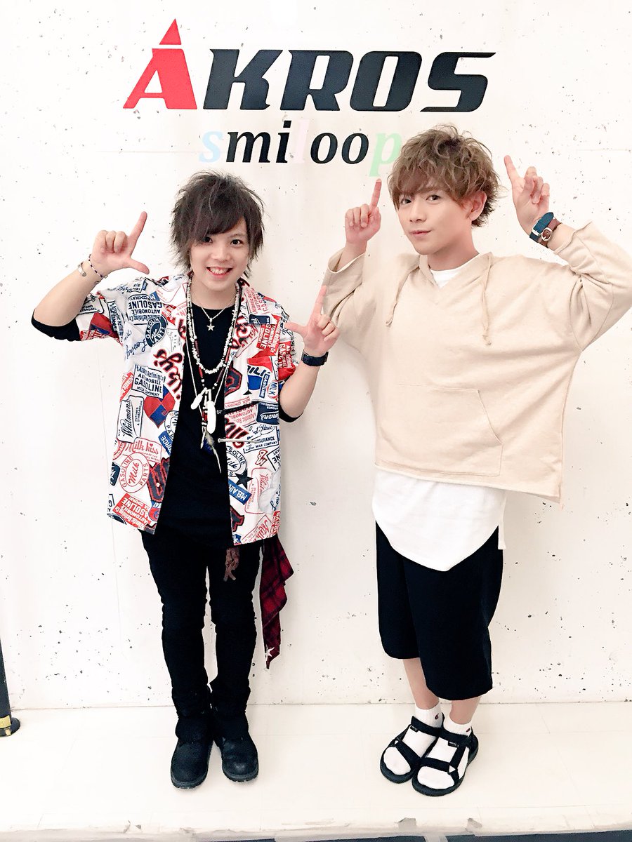 砂川勇斗 すな Smiloop たくぽんヘアー スパイラルスアーブマッシュ ふわふわで無造作なすなの十八番スタイル たくぽんの良さがより一層引き立ちます たくぽんいつもありがとーう