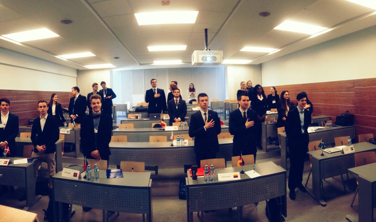 SCUE – Codziennie Po tweet media