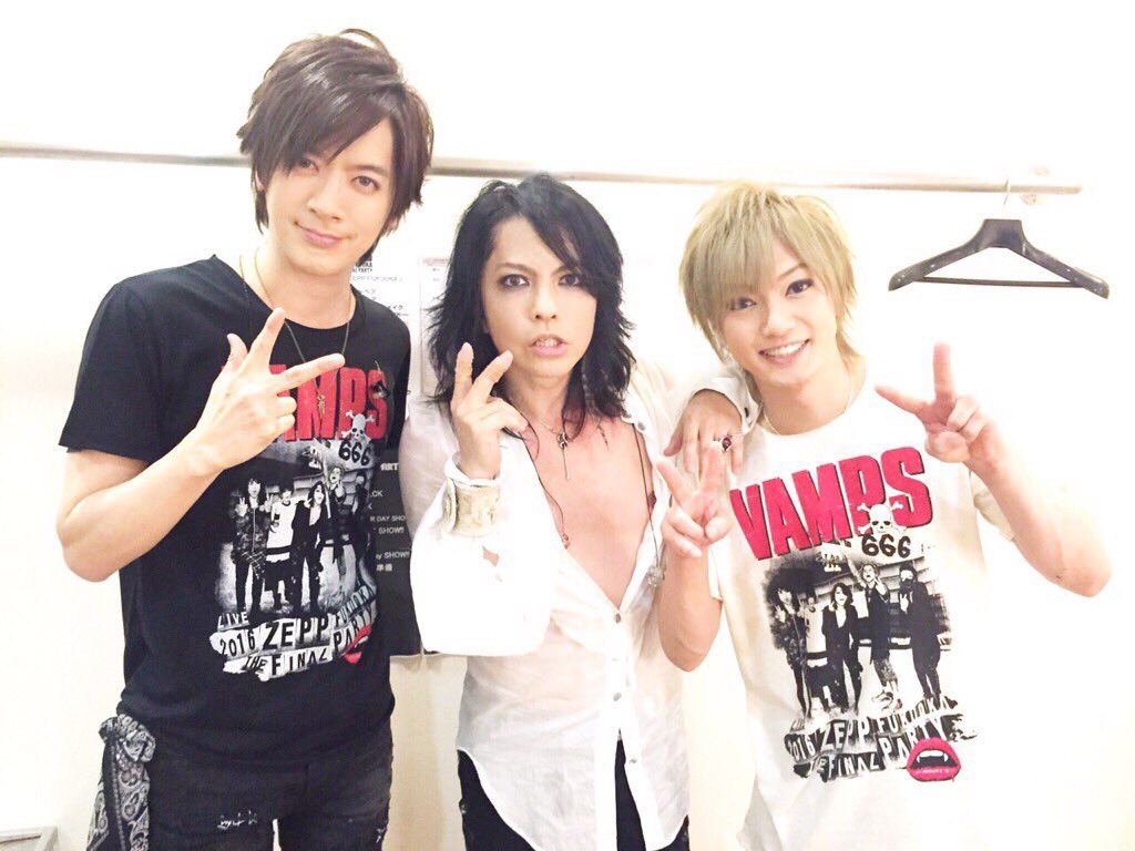 別倉庫からの配送 VAMPS LIVE 2016 コインケースキーホルダー ピック