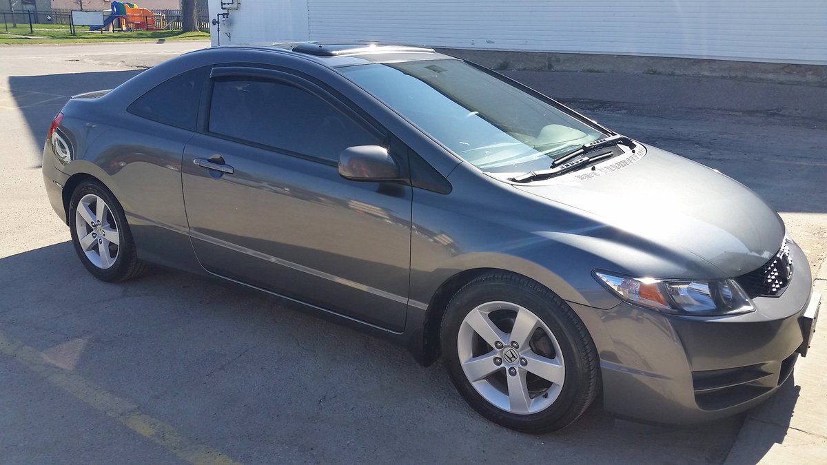 FancyNancyAuto's tweet image. Gold detail done yesterday with professional hand wax on and off. Contact me to get a quote! #shelburne #autodetail