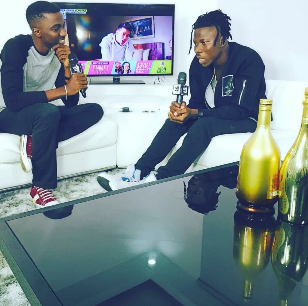 official4SYTETV's tweet photo. Showing now on your #1 Entertainment/Music Channel is #4SyteXtreme  with @jayfoley2131  and @stonebwoyb 🔥📺 https://t.co/JWryyNW7yn
