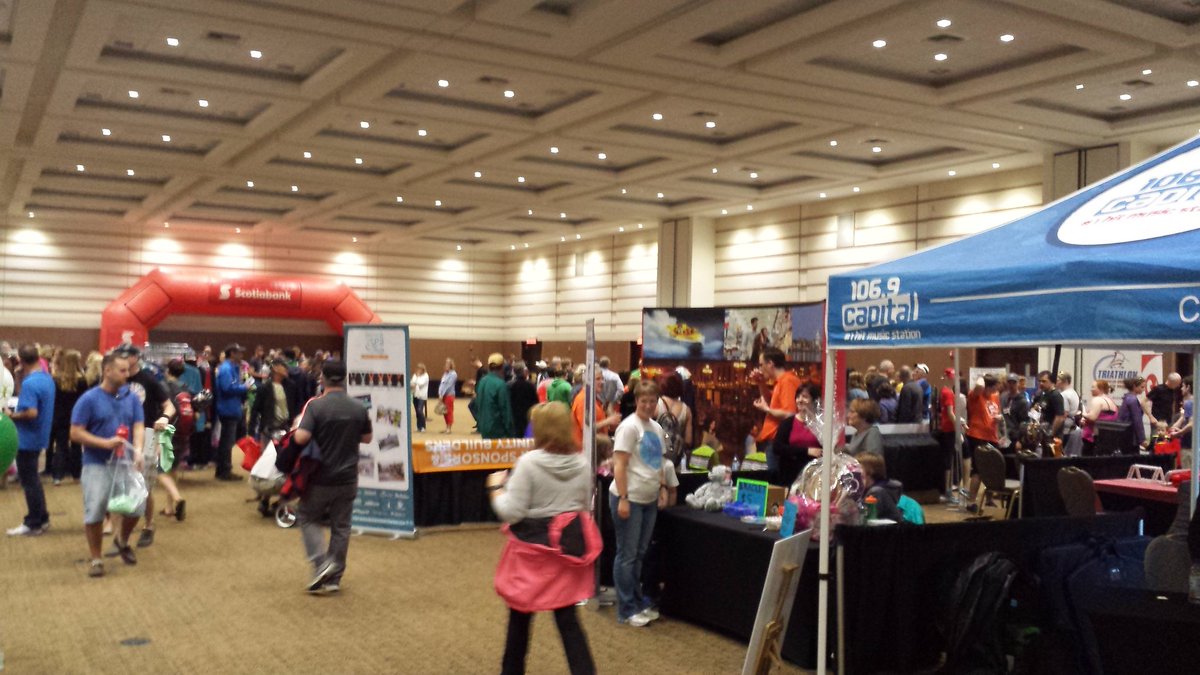 Run_Jerri's tweet image. Shout out to @TeamDiabetesCDA alumni and @FtonMarathon 2016 participants! You all are the best!