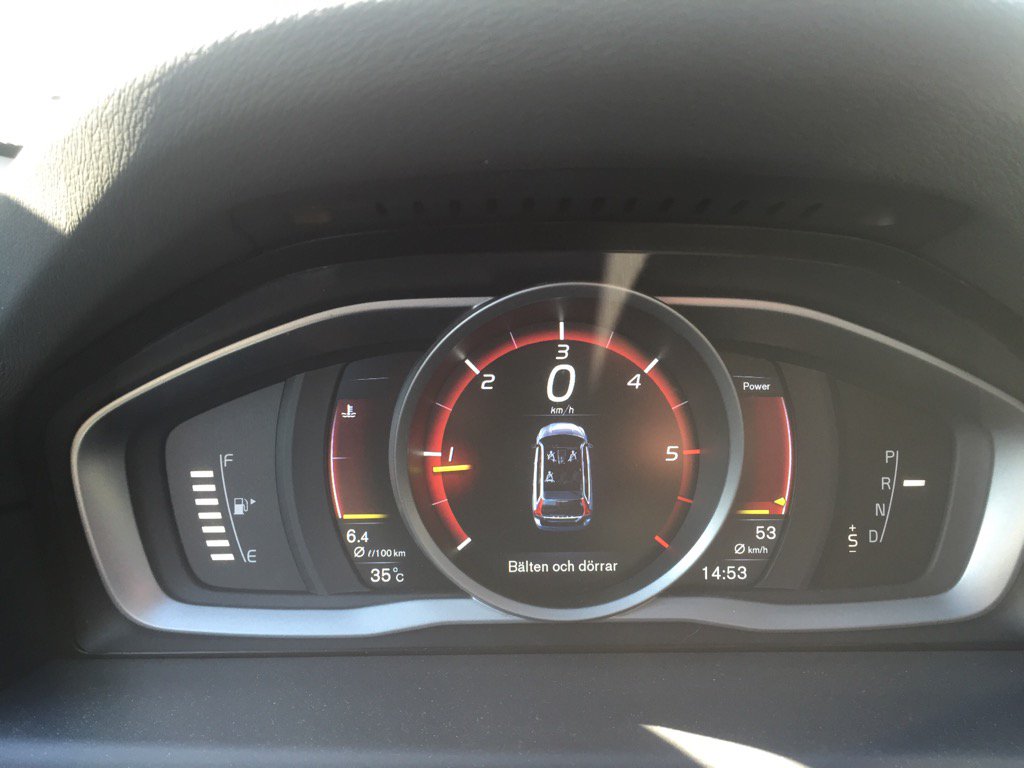 JensaMagnusson's tweet photo. Vanlig dag i början av maj i Växjö.
#35grader https://t.co/1Tmw7ZGvlW