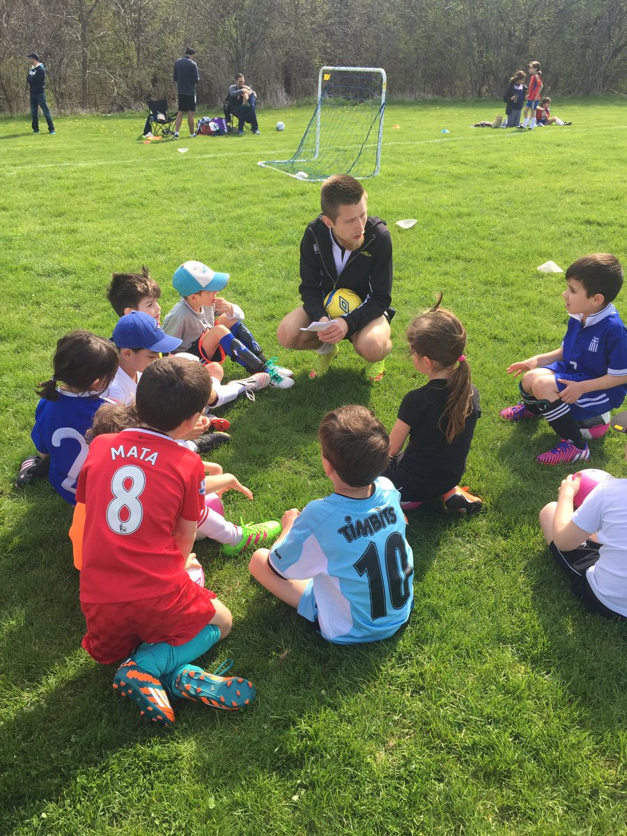 powersoccerinc's tweet photo. U8 Soccer Essentials having a quick group chat before finishing their morning with small-sided games! #SpringPrimer https://t.co/yjjHHskwBE