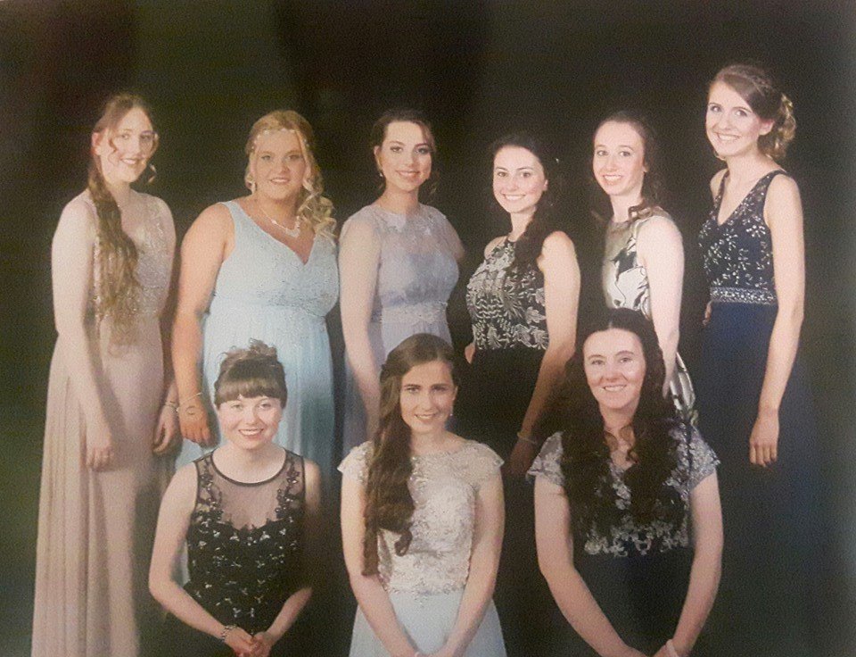 LeahMayx's tweet photo. Had an amazing night for prom last night!#TonMayBall2016 @TonSixthForm https://t.co/AyhzG2TuII