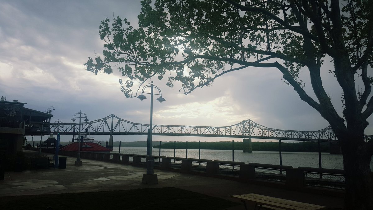 Hennepin100's tweet image. Good morning Peoria! @361usa @runningcentral @CityofPeoria_IL @ShaZam_Racing  #onedegreebeyond