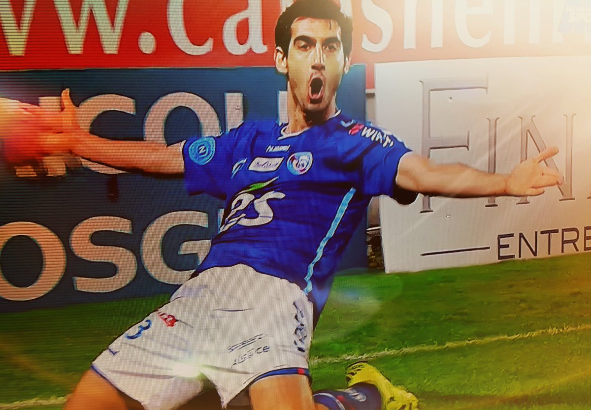 stefj67's tweet image. La grande classe de @Fsaad04 !! @RCSA_Officiel #ObjectifLigue2 #TousALaMeinau