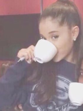 arigloml's tweet photo. Justin and Ariana went clubbing last night and Ricky wasn't there... #jarianawillrise #IntoYouOutNow https://t.co/A2vqvHmzVH
