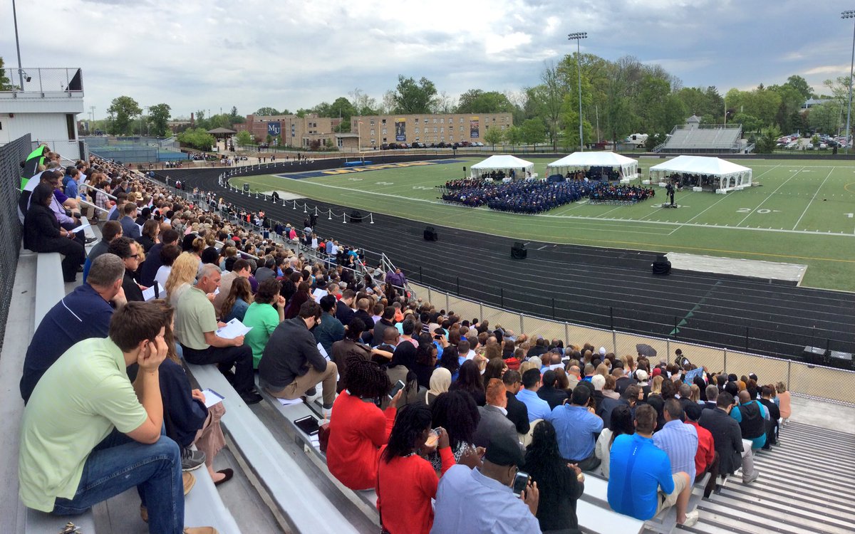 FRMediaIndy's tweet photo. Beautiful day for the @marianuniver class of 2016! #CongratsGrads https://t.co/NTQeI5MEU1