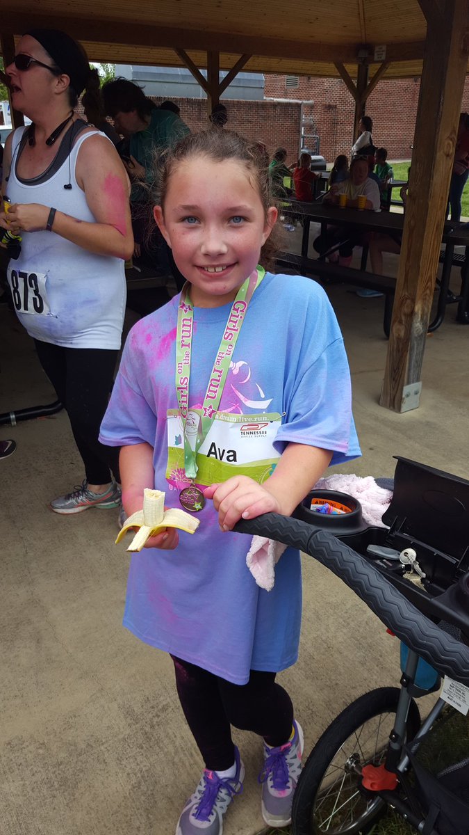 AngieAutry's tweet photo. Big shout out to Mrs. Street for going above and beyond to run the Girls on the Run 5K with a student! @KCS_Johnson https://t.co/UyxKlXfnYg