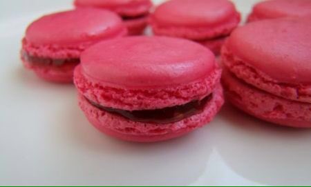AllYouNeedIsFud's tweet photo. Ecco come preparare dei #dolcissimi #macarons ai #lamponi https://t.co/M8GgKxEFKx #ricetta #recipe #food #foodie https://t.co/w4kDg0TaBH