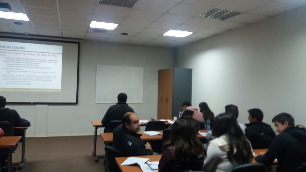 CBSA1913's tweet photo. Voluntarios de 1ra 2da y 3ra se encuentran en Charla Técnica de Materiales Peligrosos en @undecimavalpo esta mañana. https://t.co/AGowfJCLNv