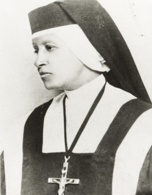 Madre María de San José: El orgullo no nos deja seguir las inclinaciones que el divino Espíritu desea.