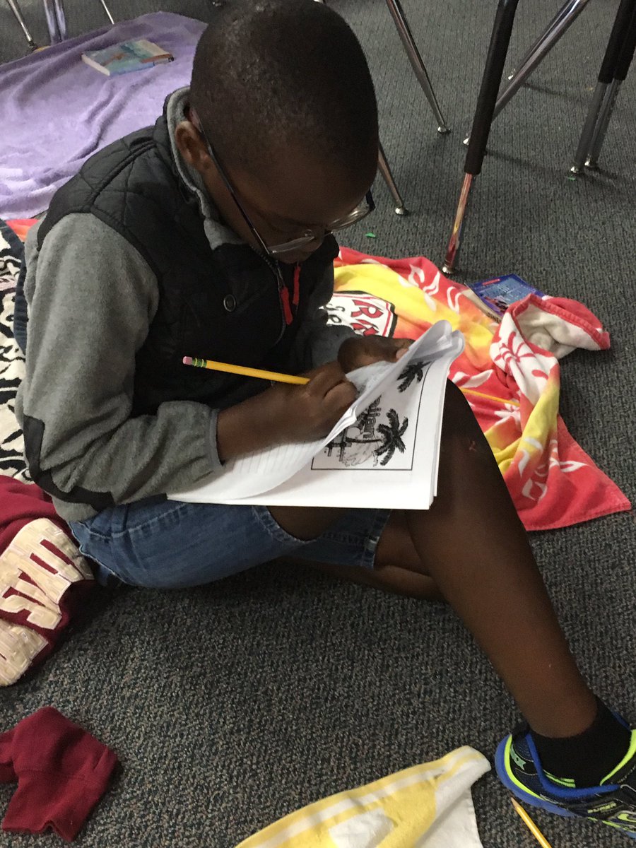 Hickey_3rd's tweet photo. Journaling about math. They love to write. @hickeyallstars https://t.co/m0OLZZLhuv