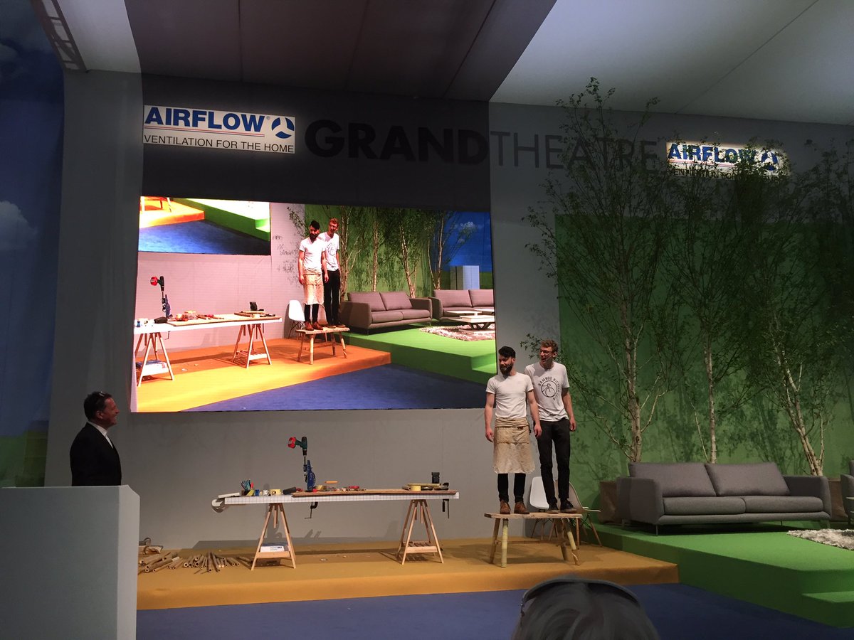 From a piece of ash and some bamboo to bench in less than an hour <a href="/TemperStudio/">TemperStudio</a> <a href="/BambooBicycle/">BambooBicycleClub</a> @GDLive_UK