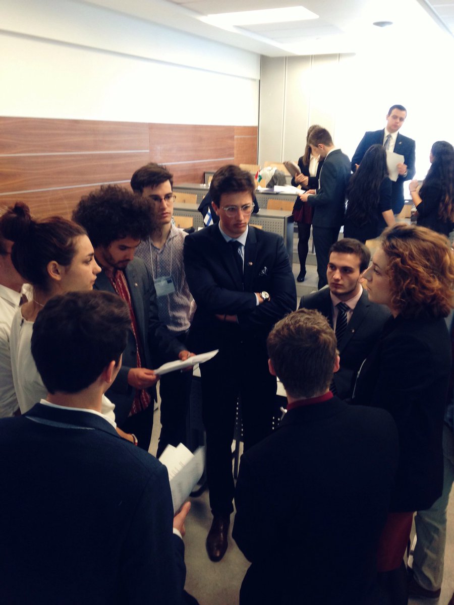 SCUE – Codziennie Po tweet media