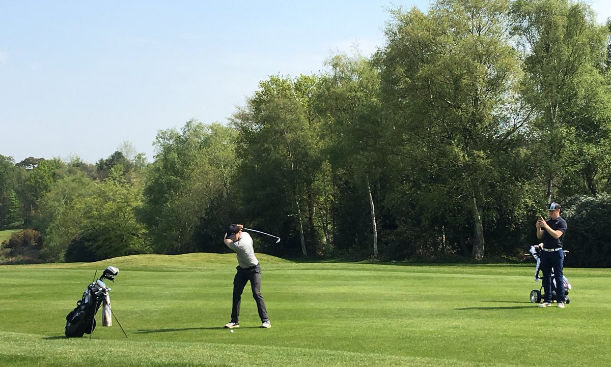 LiamCrawfyGolf's tweet photo. Good knock this morning with the short game wizard @OllieMillroy &amp; Tap it Tappy @duncantappy. #7amGang https://t.co/XCBBURsZKg