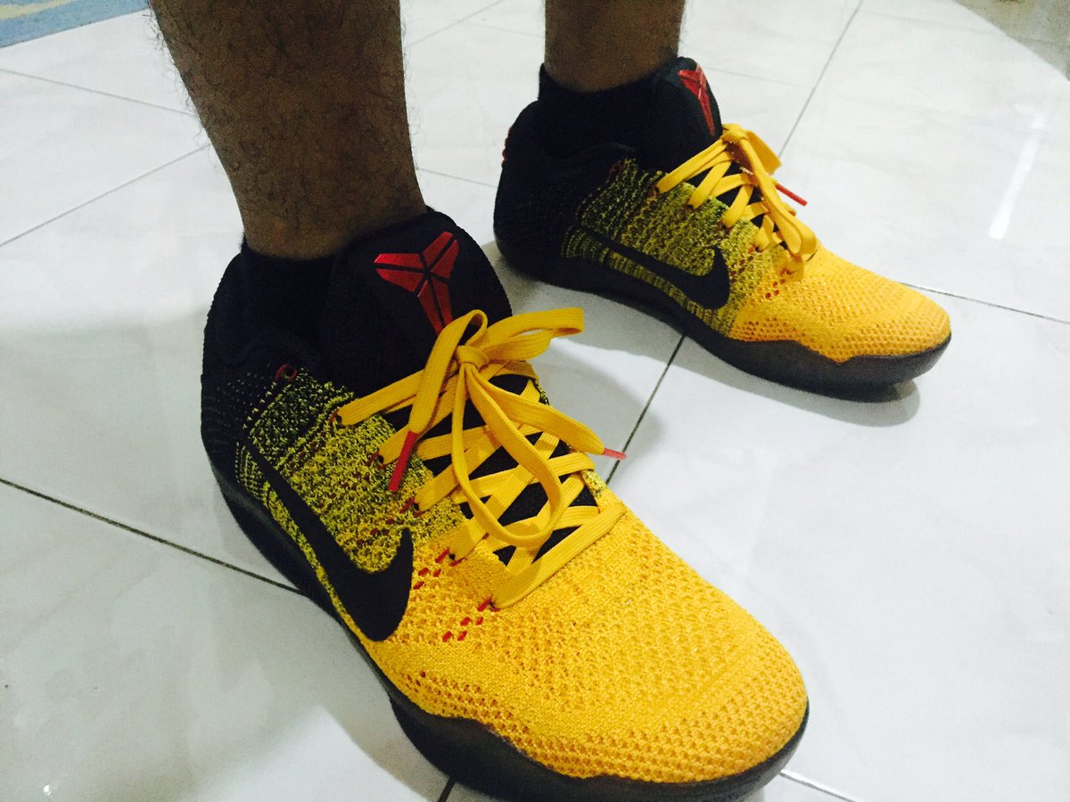 Steven_Pearce30's tweet photo. Just Got My Kobe XI Bruce Lee
#Kobe11 
#kobe20 https://t.co/SfhUNDJXSi