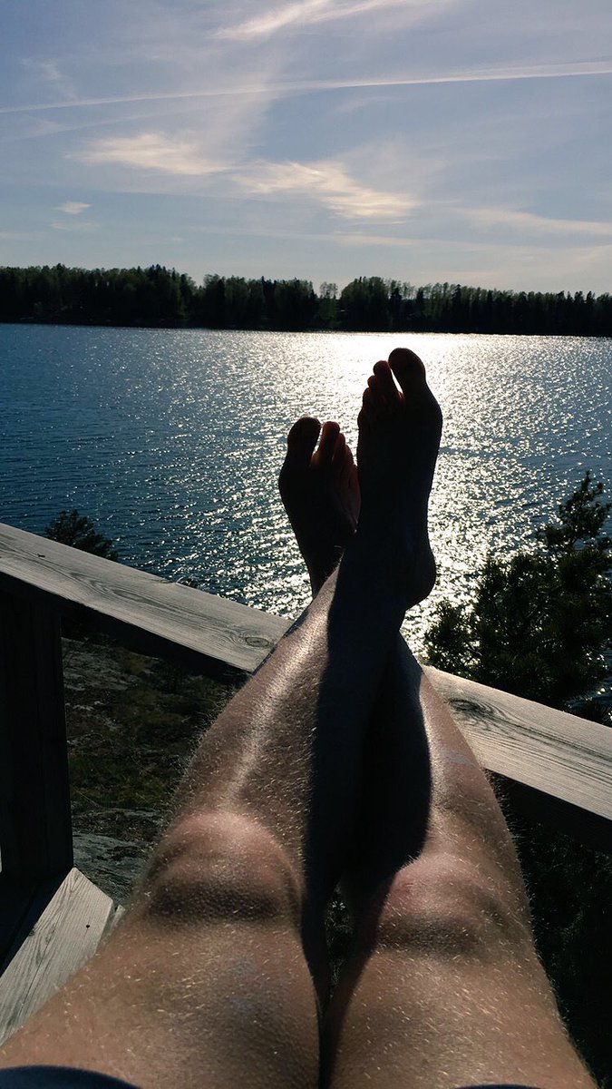 virrevikingo's tweet photo. Njauter på landet https://t.co/30NSIvYP8i