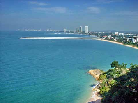 airlinetips's tweet photo. Jomtien Beach #Thailand #beaches #weekend near Pattaya #tni #ttot #travel #asia #tgif #travelchat #travelskills https://t.co/4LodrNLni6