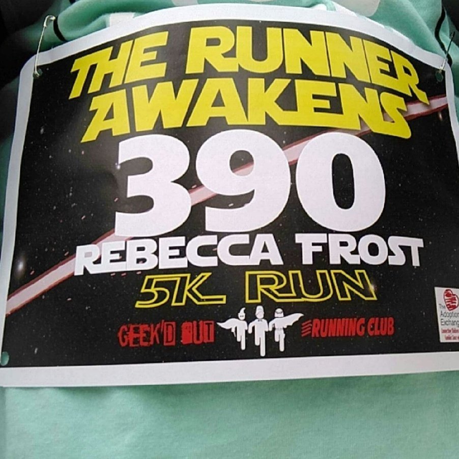 ewgrossrebecca's tweet photo. Getting ready to run! #geekdout https://t.co/miof8otMLl