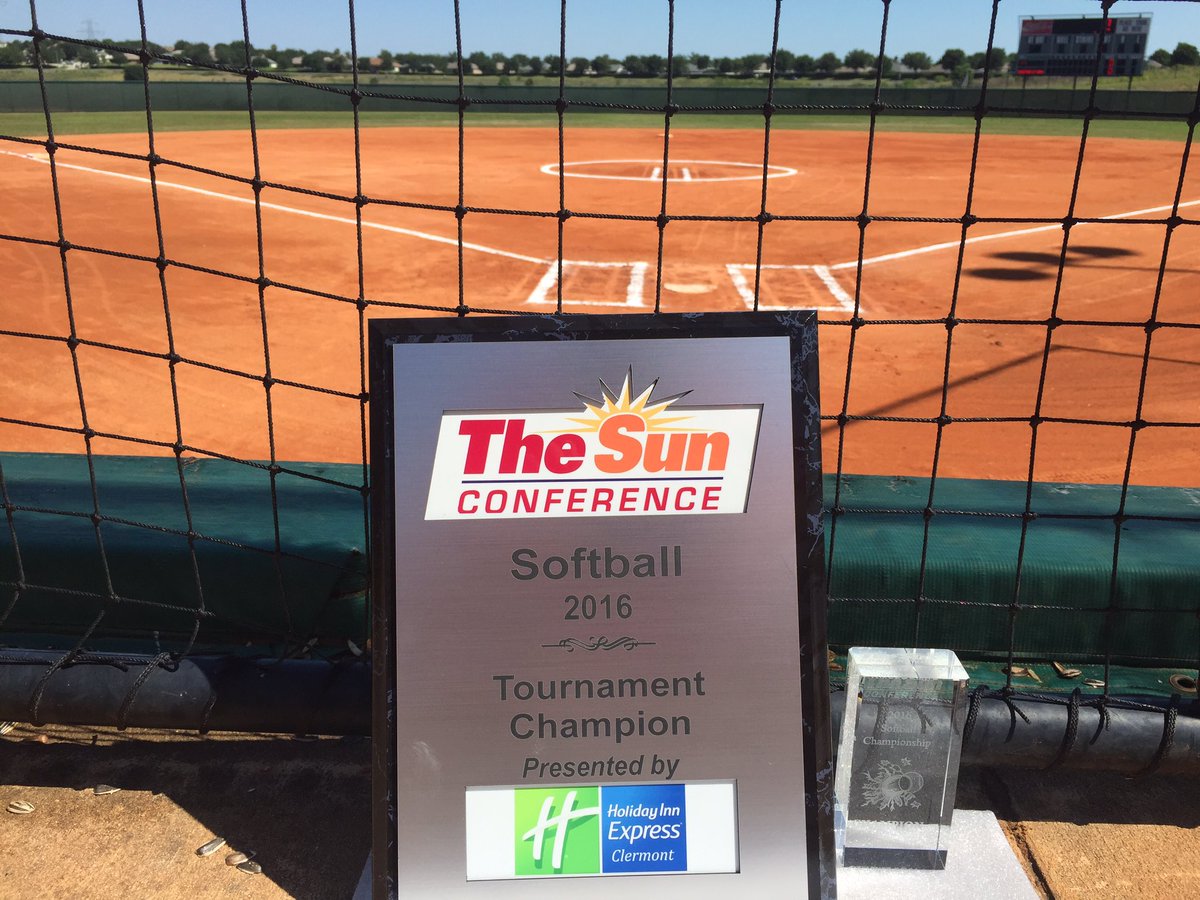 SunConference's tweet photo. Whoever is left standing will take these home with a trip to the #NAIASB tourney! Who will it be? #TSCSB16 https://t.co/wz8MbjUV6Q