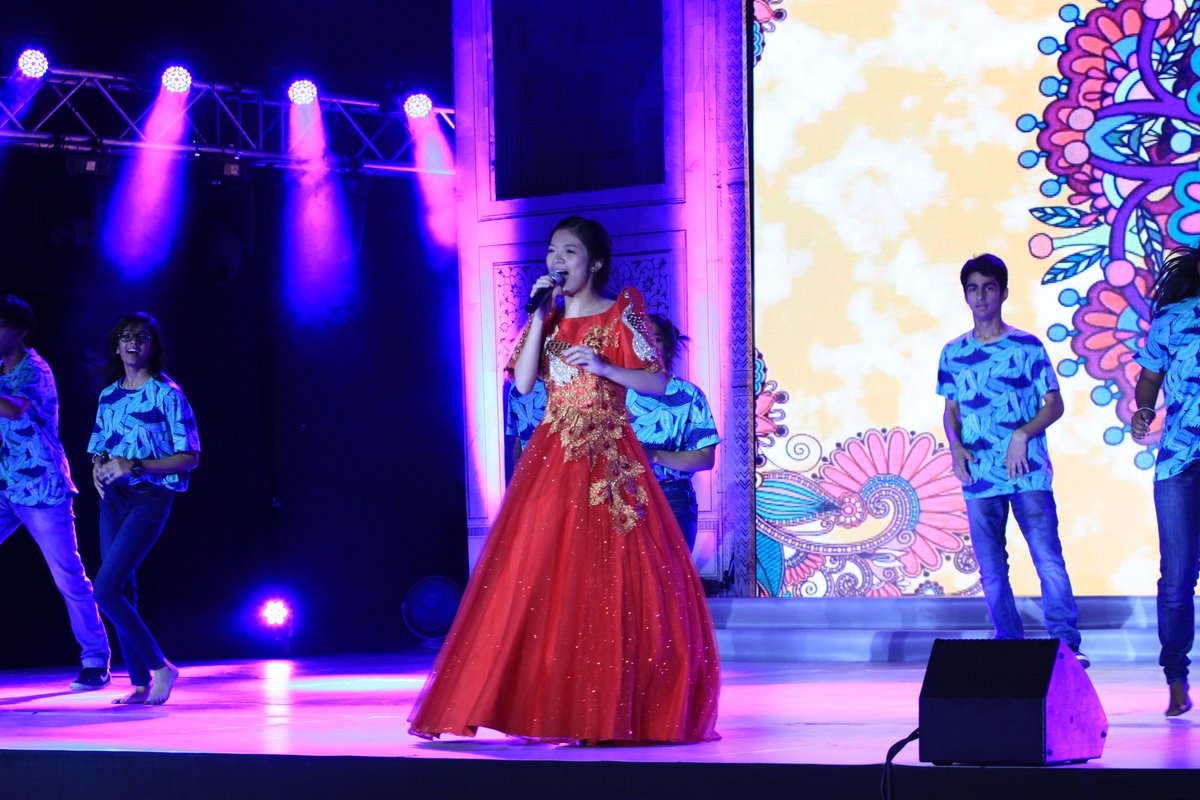 iflcindia's tweet photo. #IFLCIndia2016 Fatima Malate from Philippines sings Kanta Pilipinas,Exhilarating Performance! https://t.co/nyzmQIX0kA