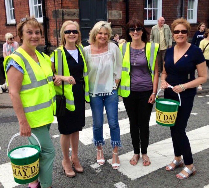 Knutsford Hosts (@knutsfordhosts) on Twitter photo A few of Hosts supporting #Knutsford <a href="/RoyalMayDay/">Knutsford May Day</a> - Sue, Sarah, Steph, Nikki & Dee. Others scattered round town! A few of Hosts supporting #Knutsford <a href="/RoyalMayDay/">Knutsford May Day</a> - Sue, Sarah, Steph, Nikki & Dee. Others scattered round town!