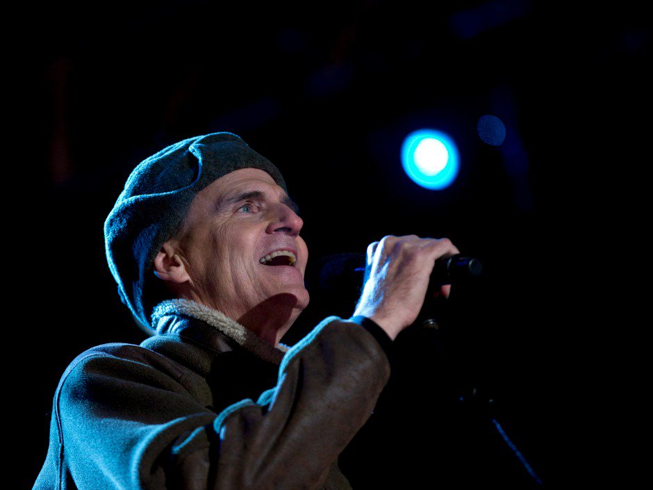 nationalpost's tweet image. He’s seen fire and rain: James Taylor will donate concert proceeds to Fort McMurray victims natpo.st/1VNWx6o