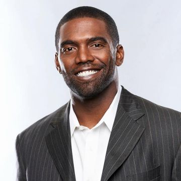 .@NFL legend @RandyMoss wants you to join him tomorrow in Sunrise for @WFLWorldRun bit.ly/1YeKcGc?utm_me… https://t.co/OwjniTG30j