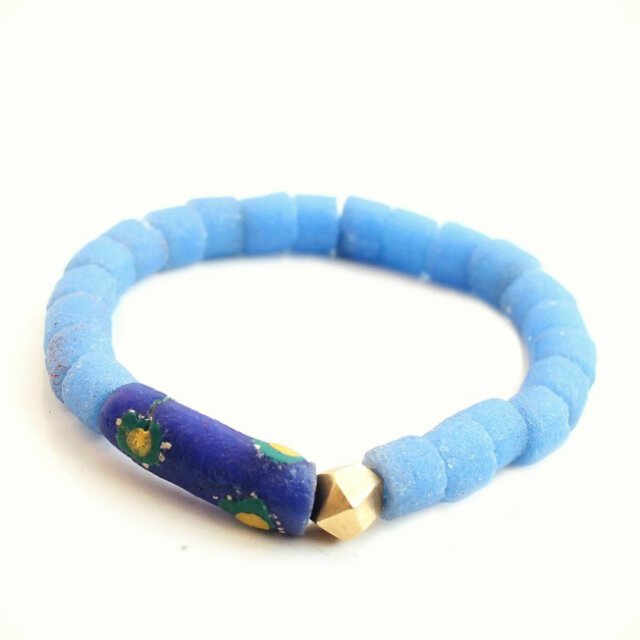 Bracelets made from Nupe powder glass beads and 18Kt gold by @minkudesign ♥ #minkudesigns #lafw2016 #luxury